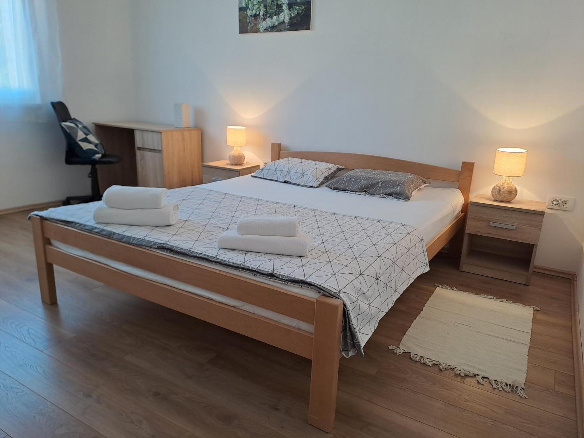 Yulia Apartman Pula Exterior foto